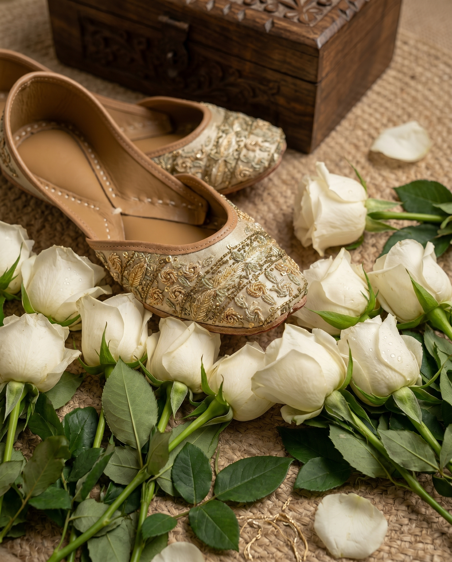 ZARI MAHAL  | Women's Handcrafted Punjabi Jutti