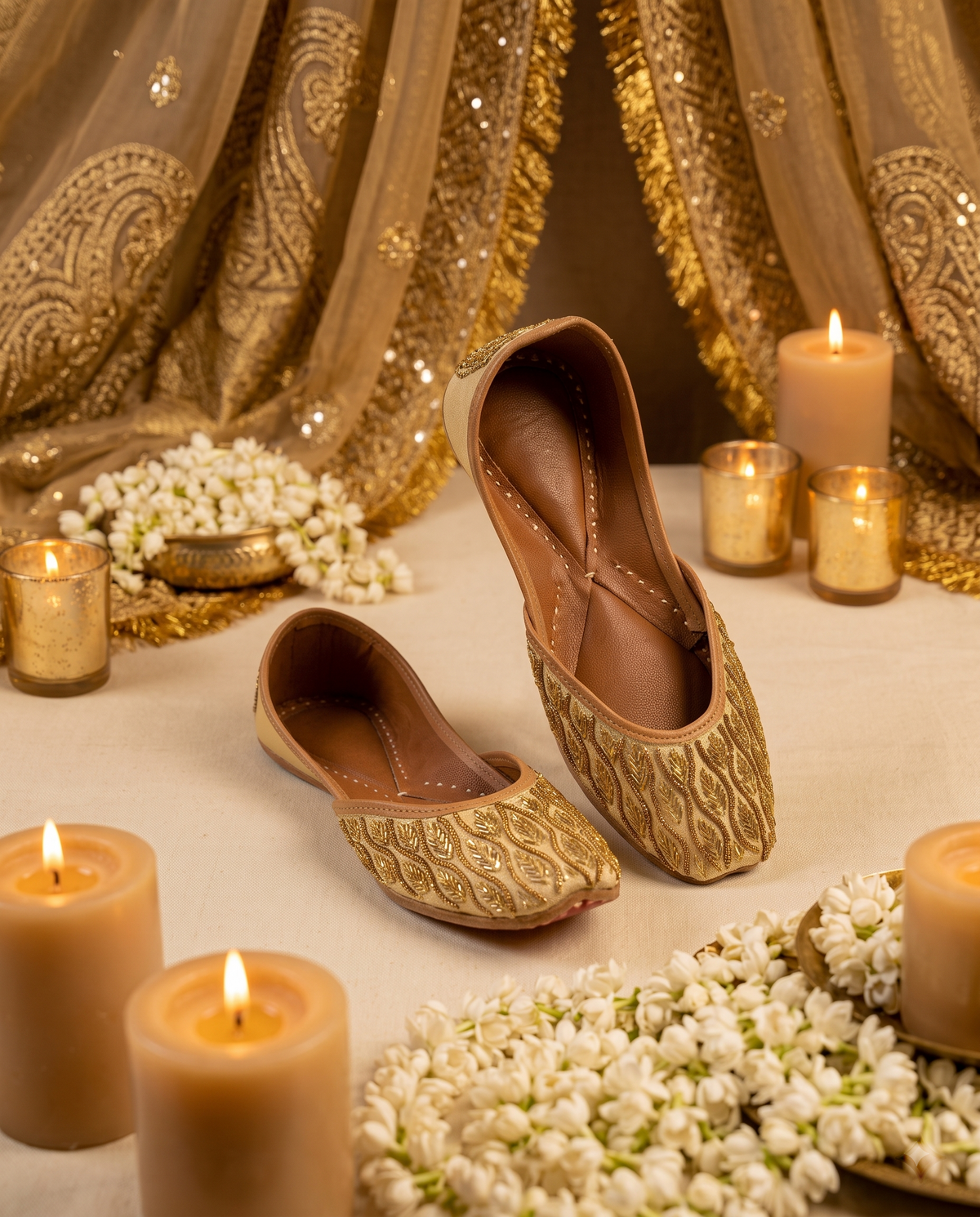 Golden jubllie | Women's Handcrafted Punjabi Jutti