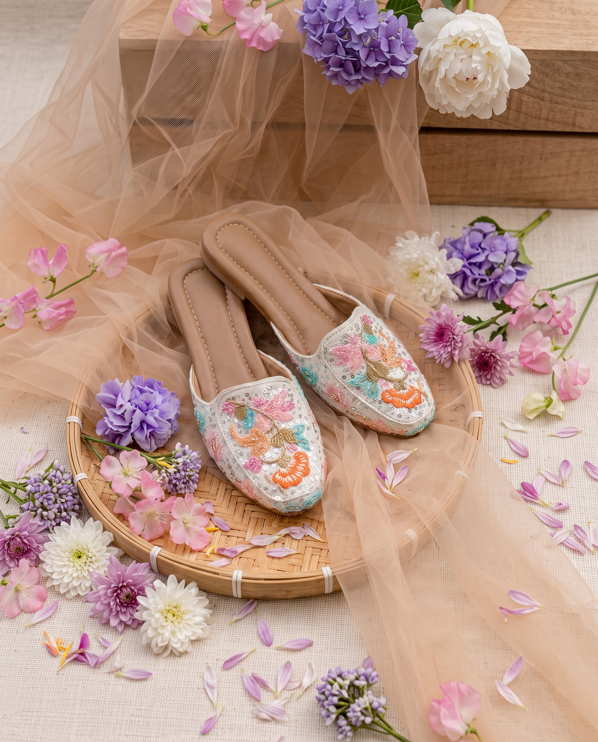 Gulrukh Women's Handcrafted Ethnic Mule