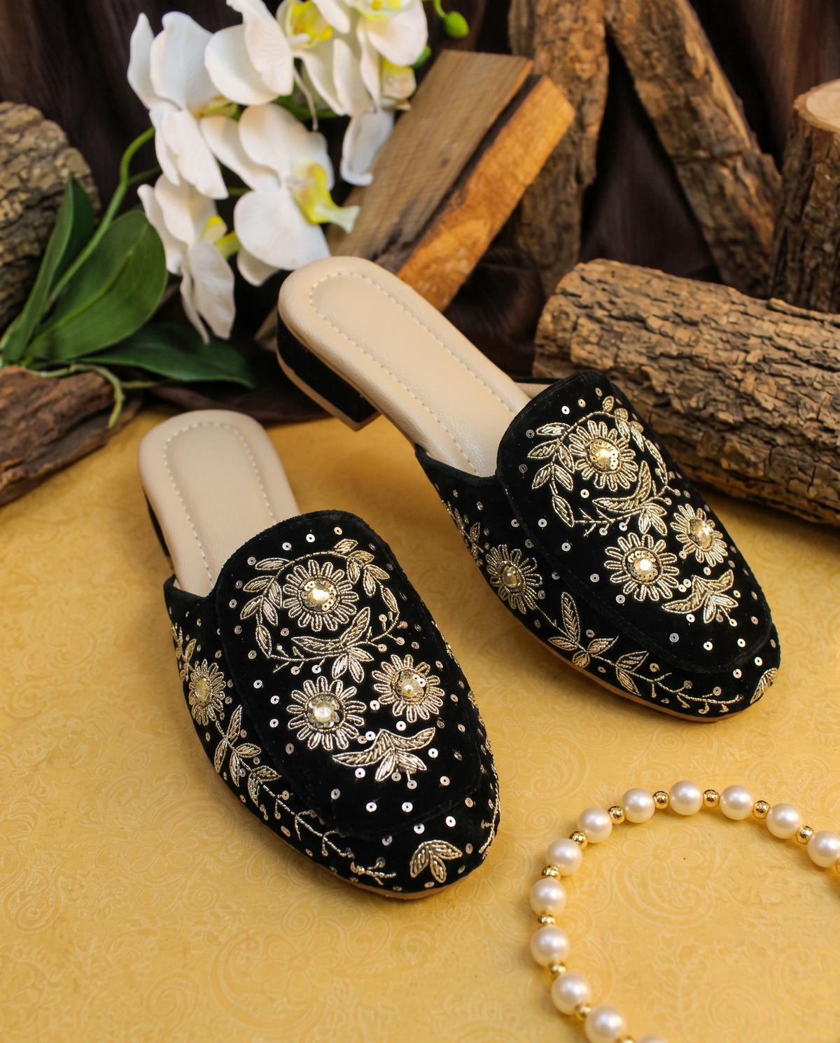 Resham Women's Handcrafted Ethnic Mule