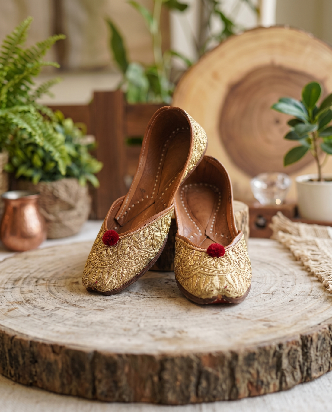 Gul-Zari Handcrafted Punjabi Jutti | Traditional Ethnic Footwear