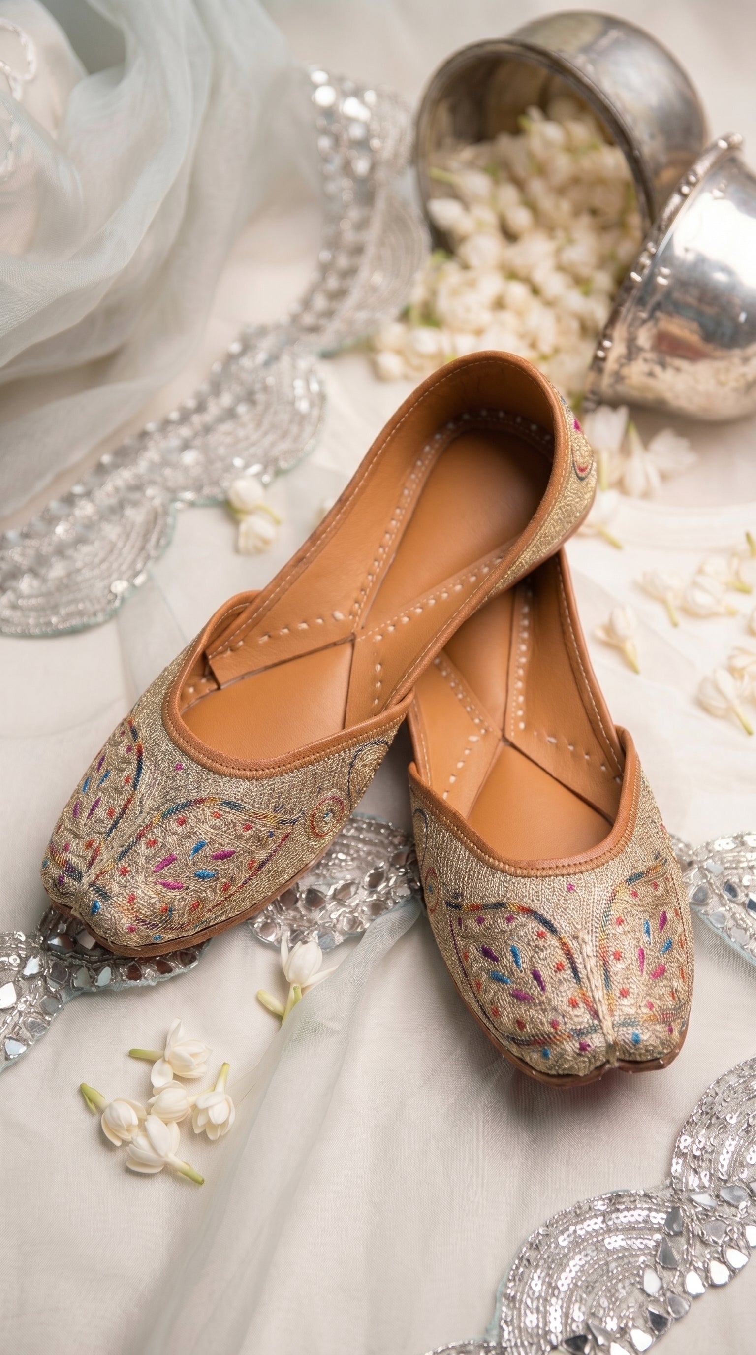 TILA JUTTI | Women's Handcrafted Punjabi Jutti
