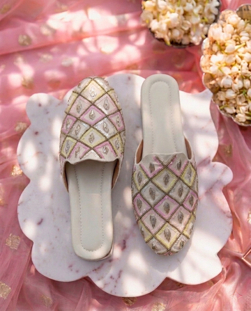 Taaj  | Women's Handcrafted Ethnic Mule