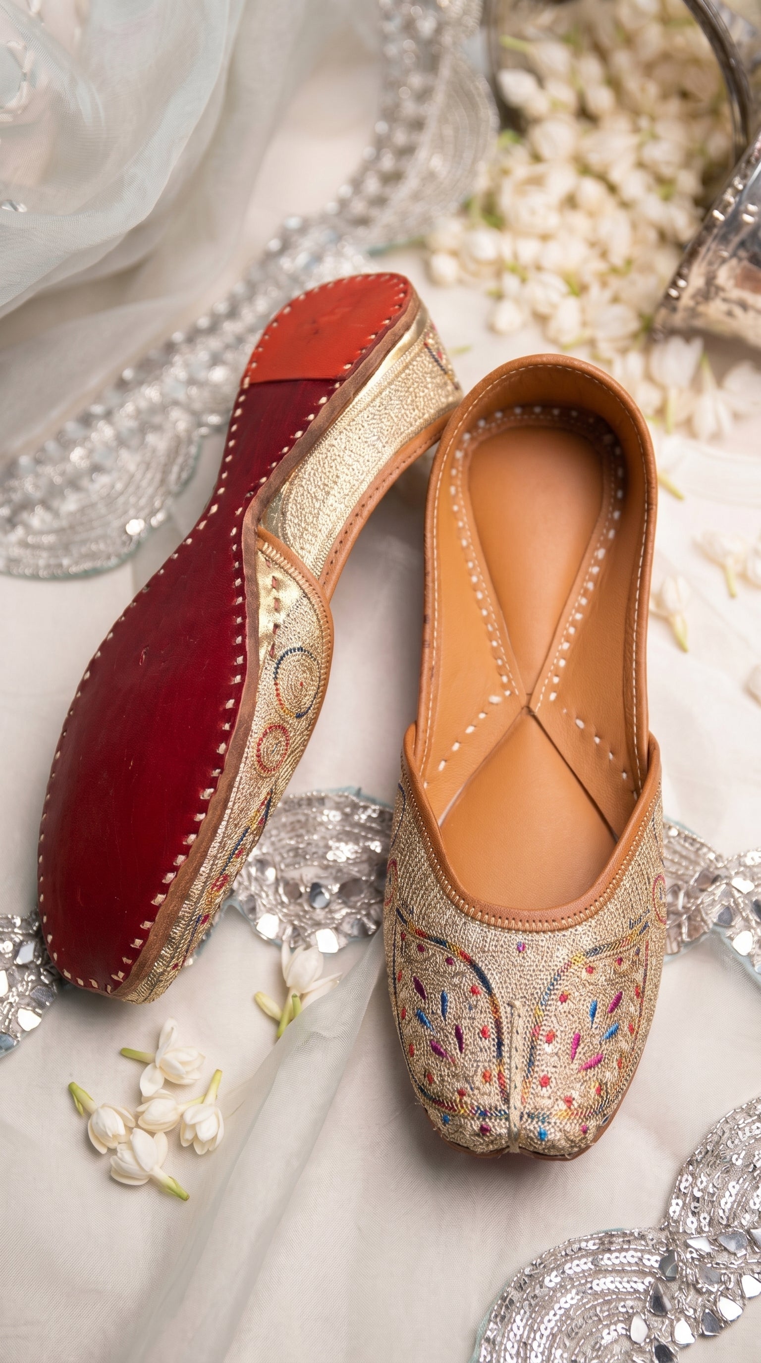 TILA JUTTI | Women's Handcrafted Punjabi Jutti